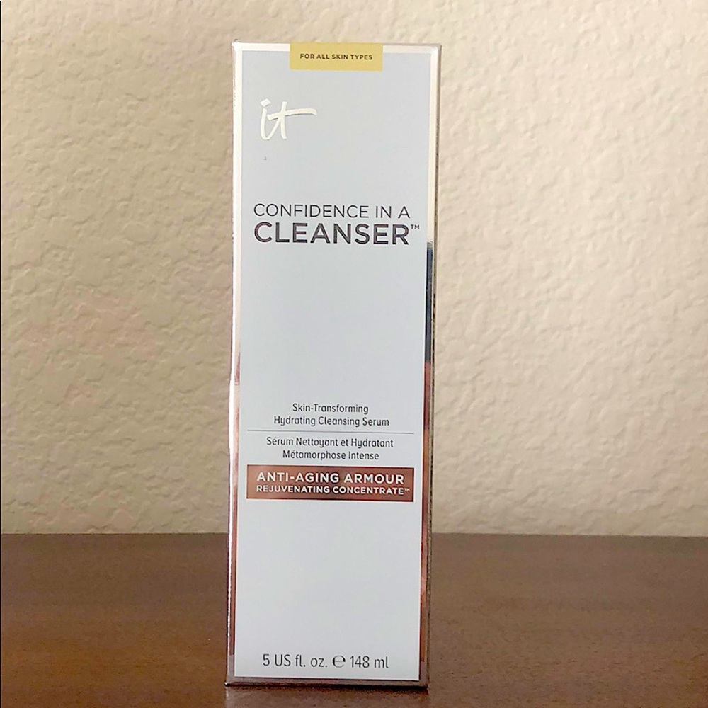 It Cosmetics Confidence in a Cleanser